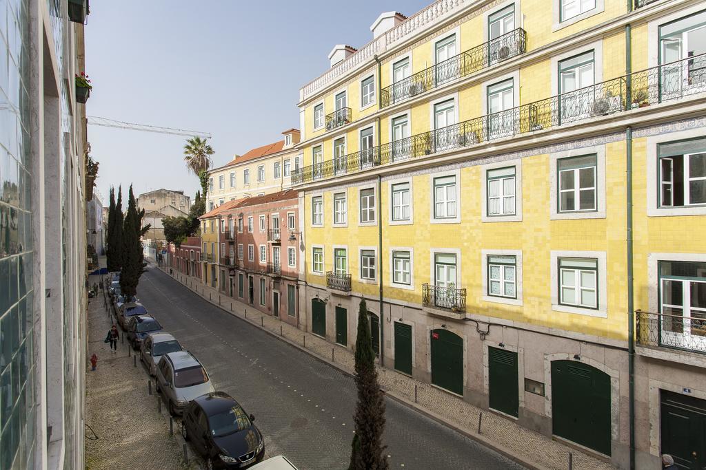 Charming 2-Bedroom Apartment In The City Centre Lisbon Exterior photo